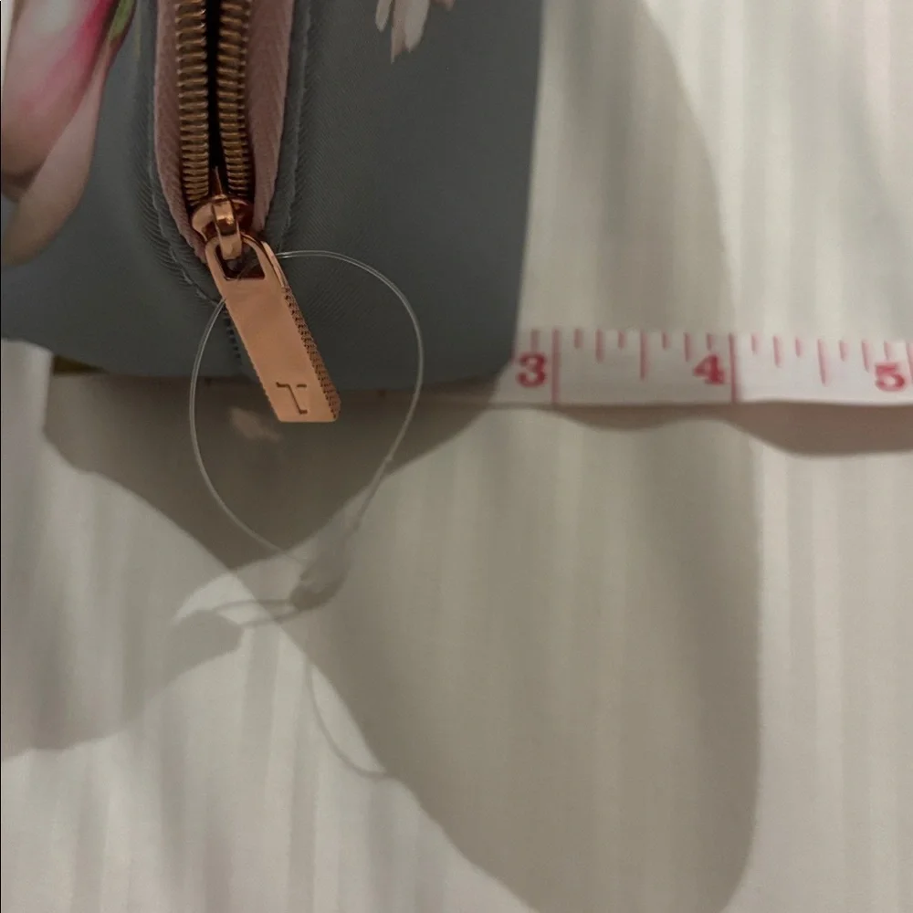 TED BAKER MINI BAG PERFECT FOR CHARGERS/COSMETICS/ ANYTHING YOU WANT  IT TO BE